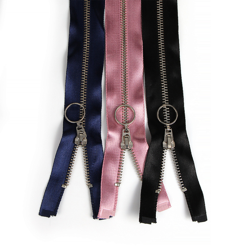

MaxZipper металлическая, №5, никель, атласная тесьма, 70 см, синий, 10 шт