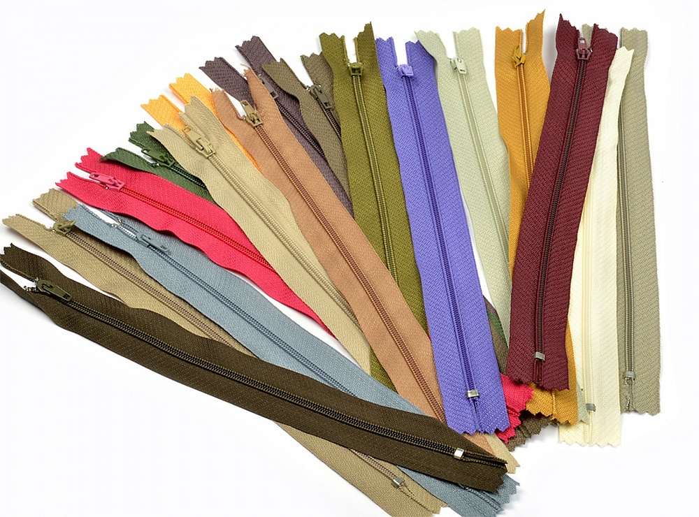 

Молния MaxZipper пласт. юбочная №3, 20 см, АССОРТИ №4, 20цв х 5 шт