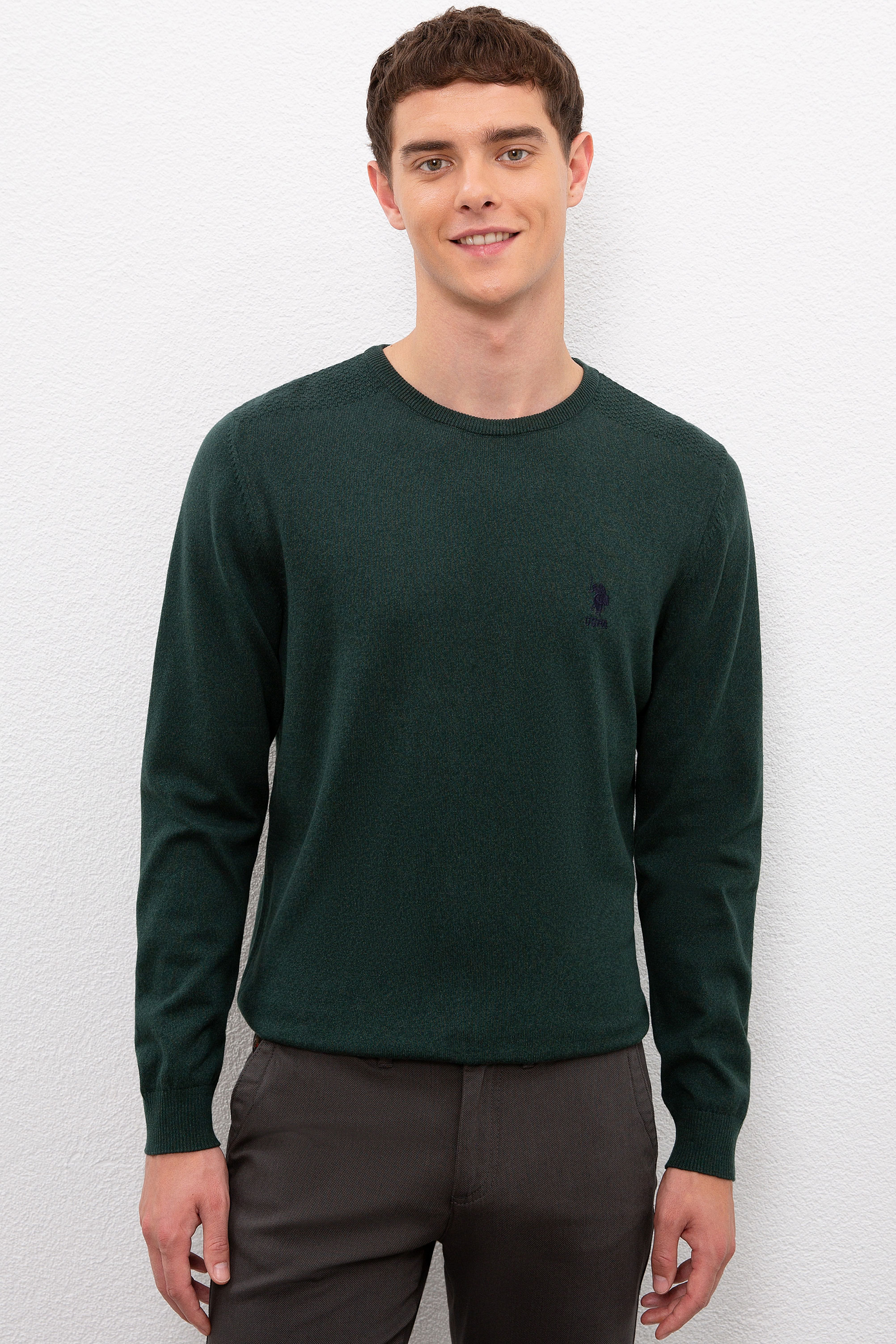 

Джемпер мужской G081SZ0TK0TD01-BSK20 U.S. POLO Assn. зеленый S, G081SZ0TK0TD01-BSK20