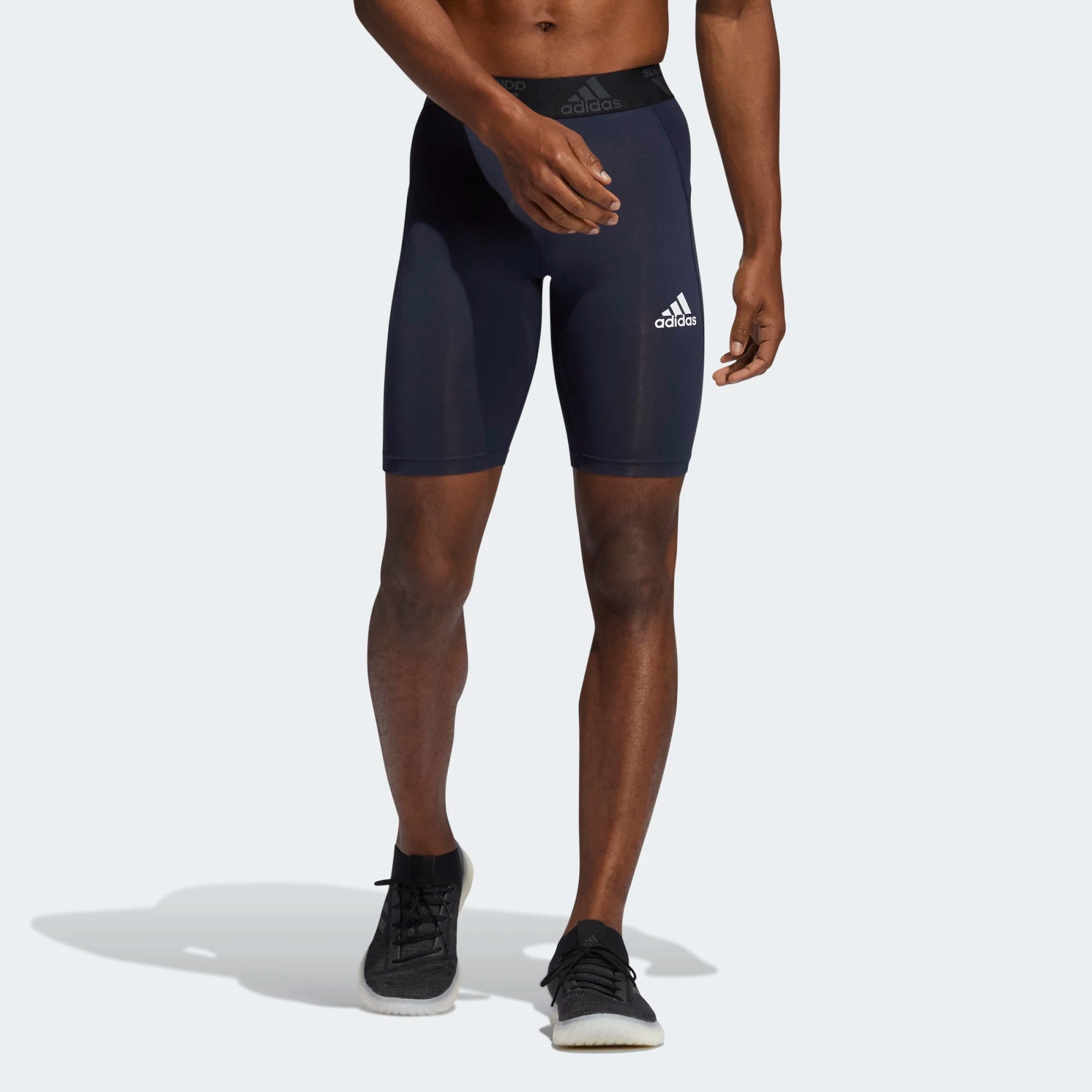 

Шорты мужские Adidas GL9884 черные S, GL9884