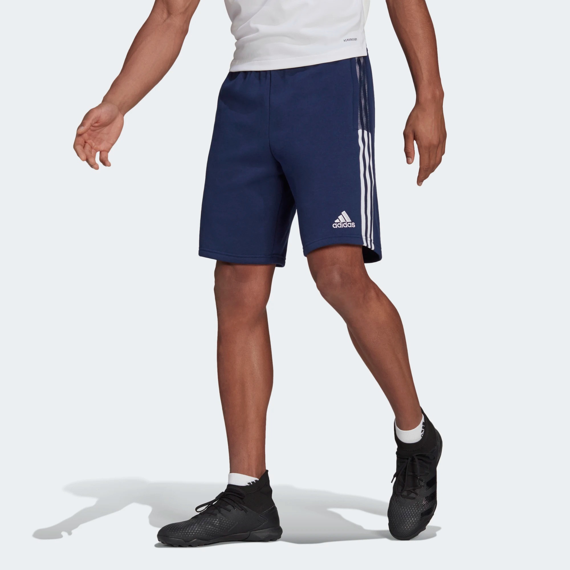 

Шорты мужские Adidas GH4465 синие L, GH4465