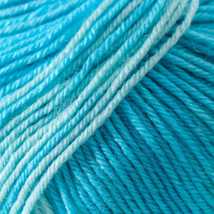 

Пряжа Baby Wool Batik 40% шерсть, 40% акрил, 20% бамбук 175м/50гр (7543), Голубой