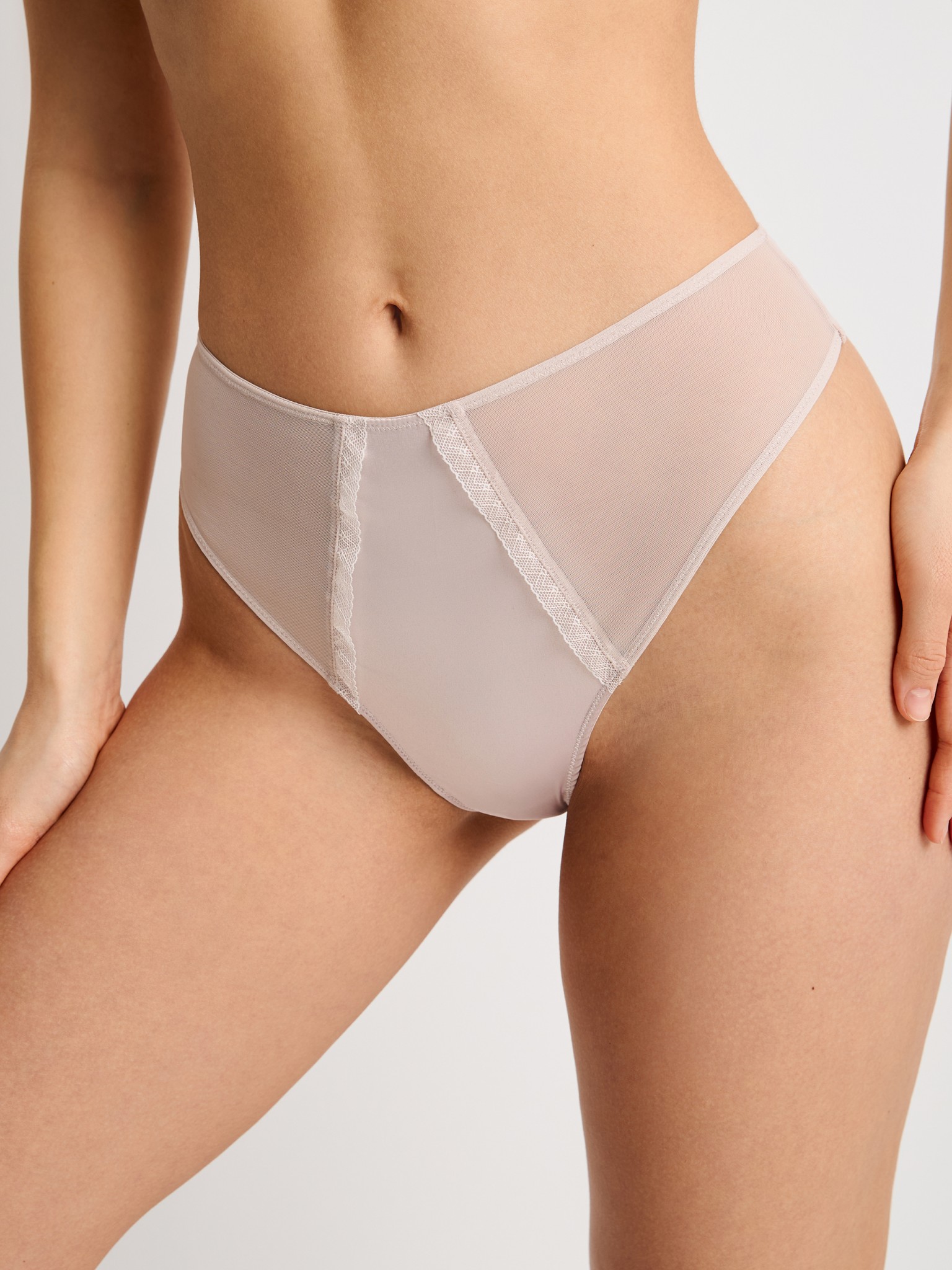 

Трусы женские Infinity Lingerie 31204122158 бежевые S, Бежевый, 31204122158