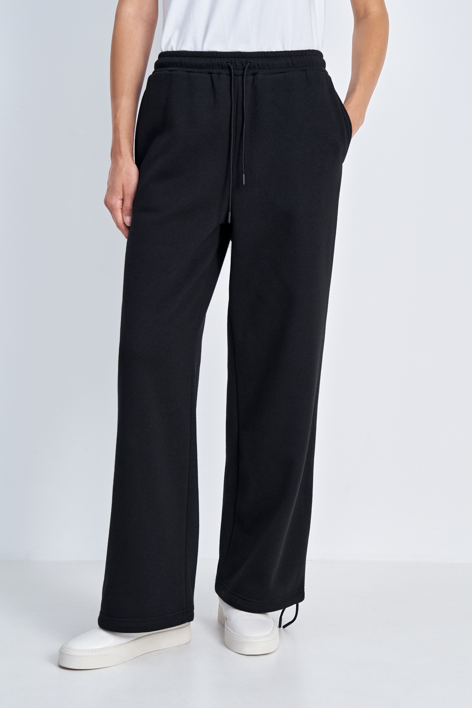 

Спортивные брюки женские Finn Flare FAE110119 черные XS, Черный, FAE110119