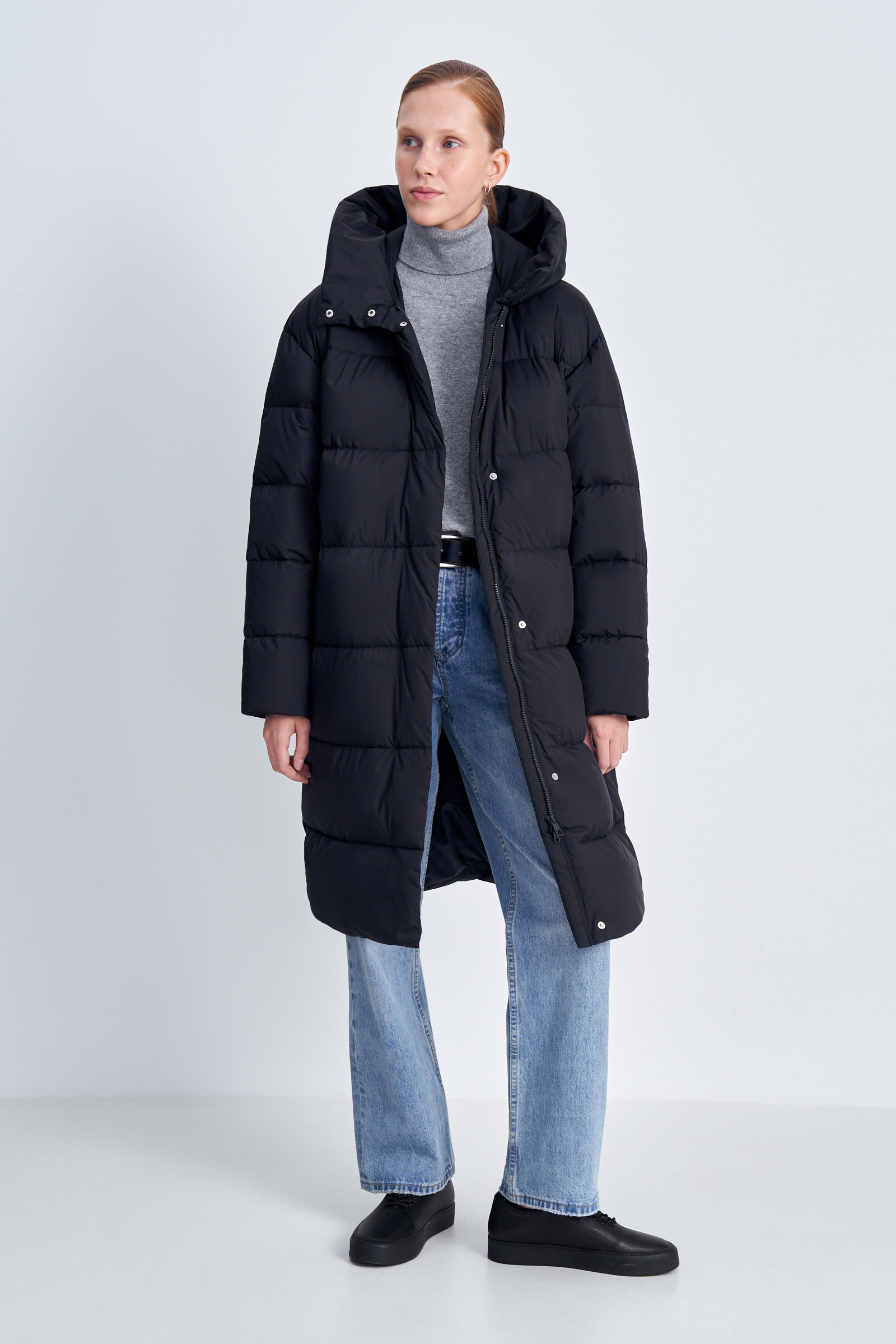 

Пуховик женский Finn Flare FAE11013 черный XS, FAE11013