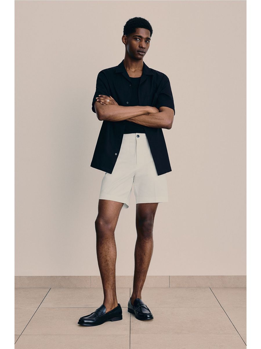 

Повседневные шорты мужские H&M 112768001 белые 36 EU, Белый, 112768001