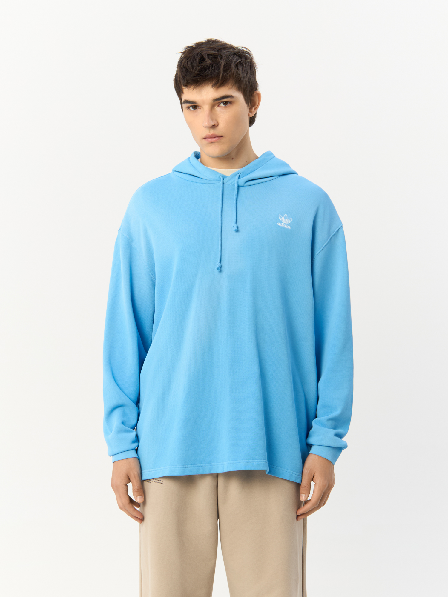 Худи мужское Adidas Essentials Dye Mens Hoodie HK7508 голубое XS 6290₽