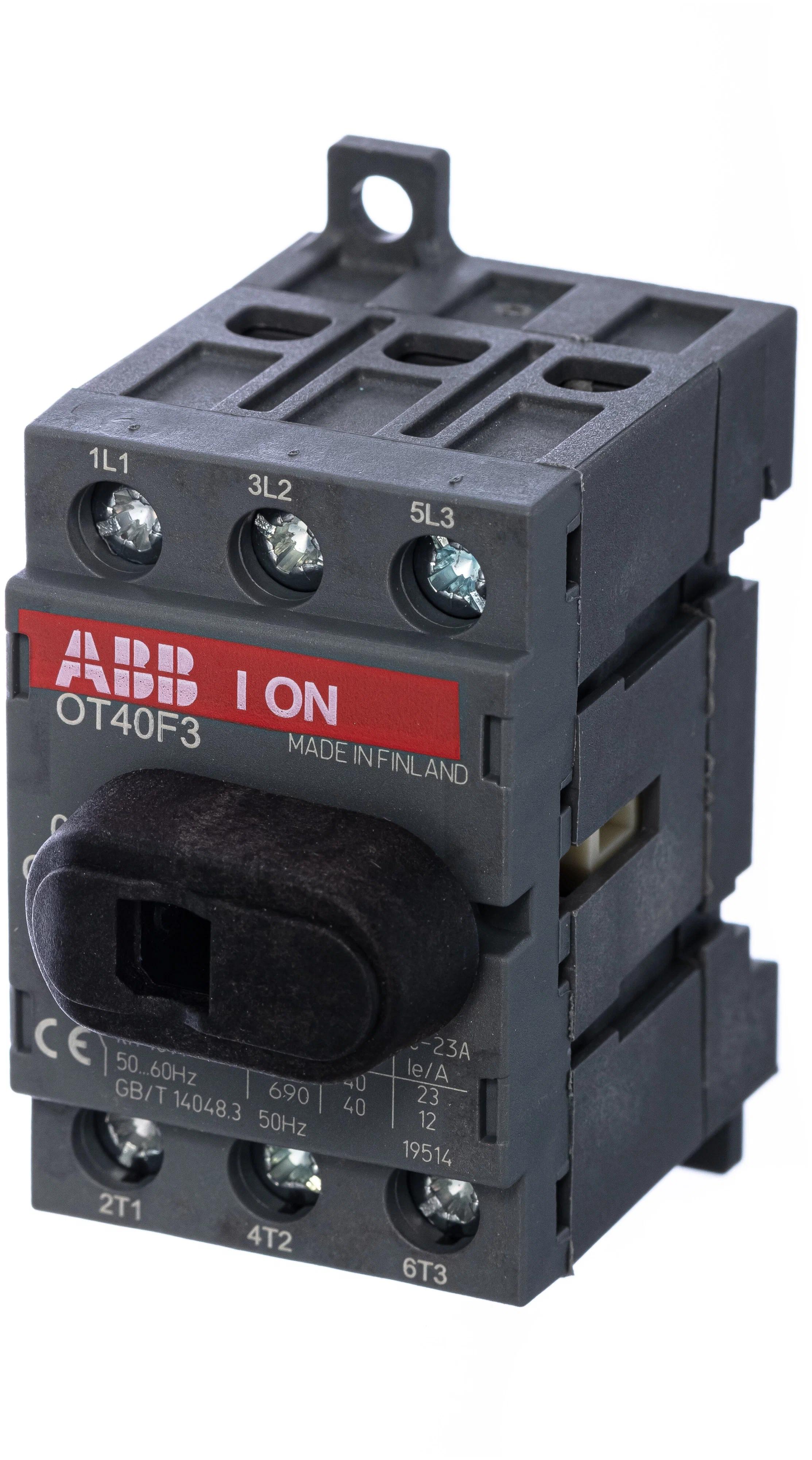 

Рубильник OT40 40А 3P, фронтальное исполнение | код. 1SCA104902R1001 | ABB ( 1шт. )