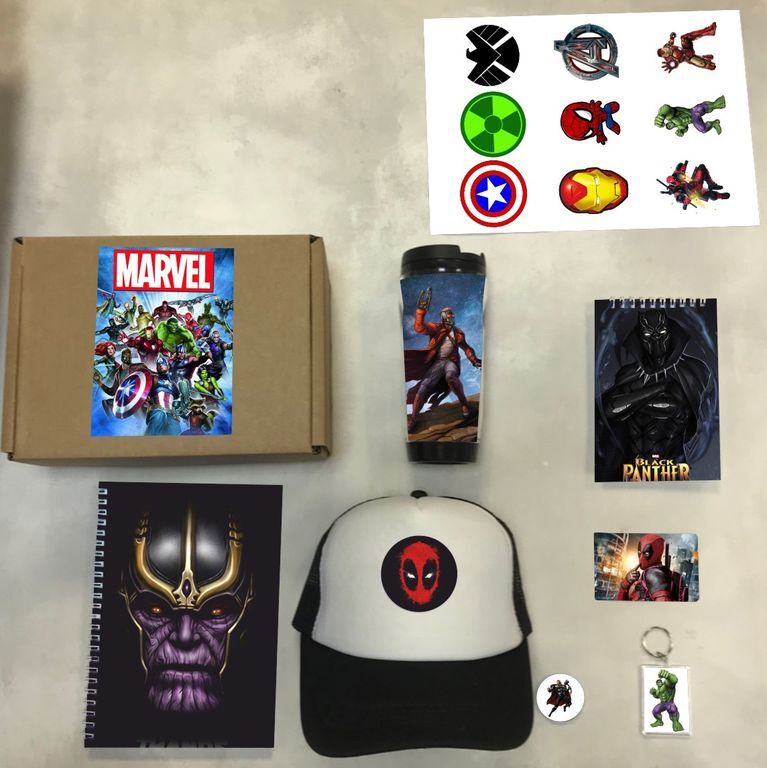 

Бокс с подарком с Супергероями Вселенной MARVEL -7, 51502462-2, 8 предметов