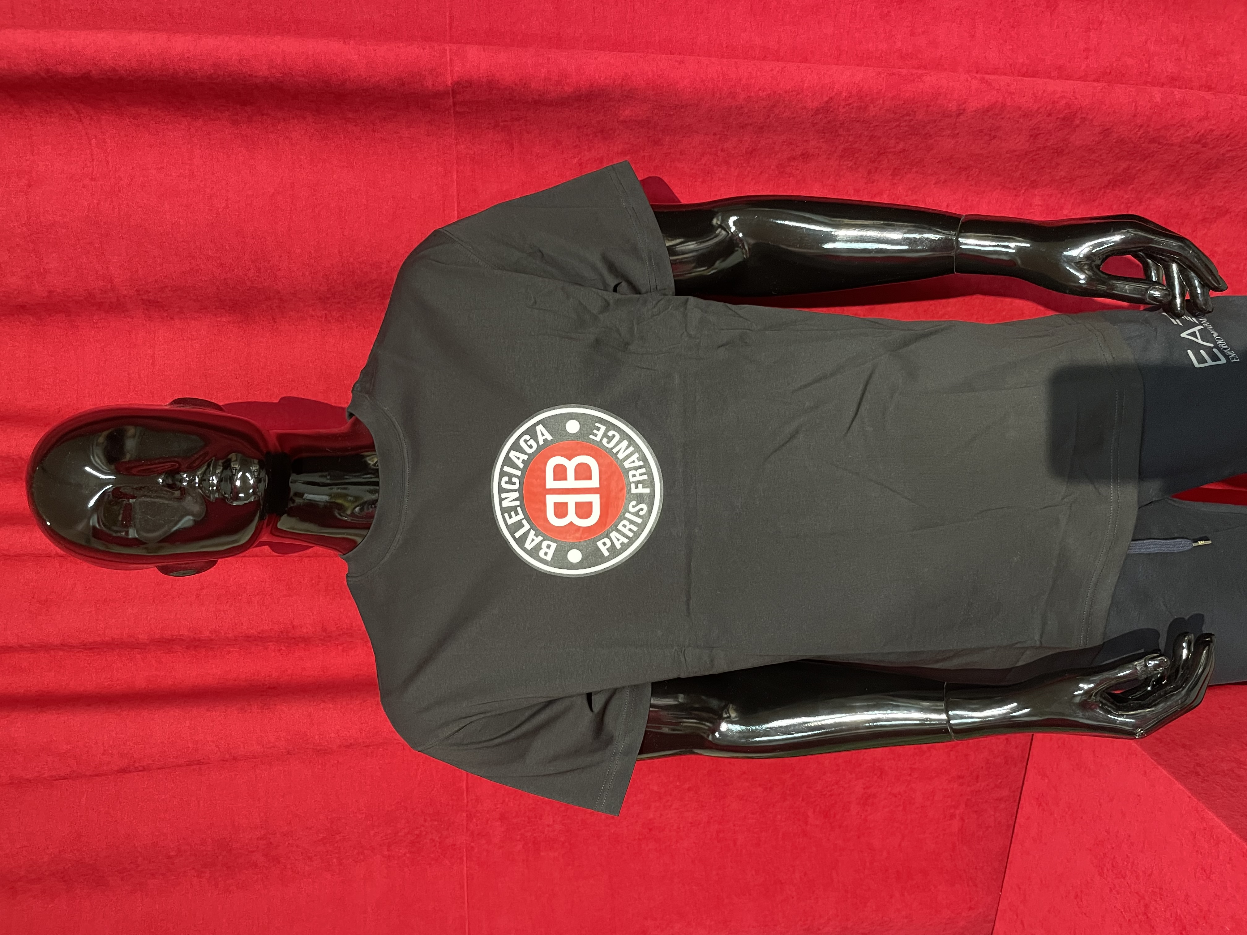 

Футболка унисекс NoBrand 612966 черная XXL, Черный, 61296752