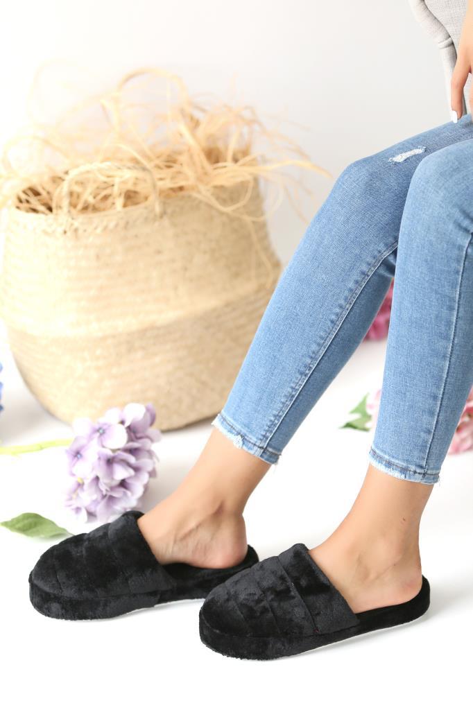 

Тапочки женские Pembe Potin 27648 черные 37 EU (доставка из-за рубежа), 27648