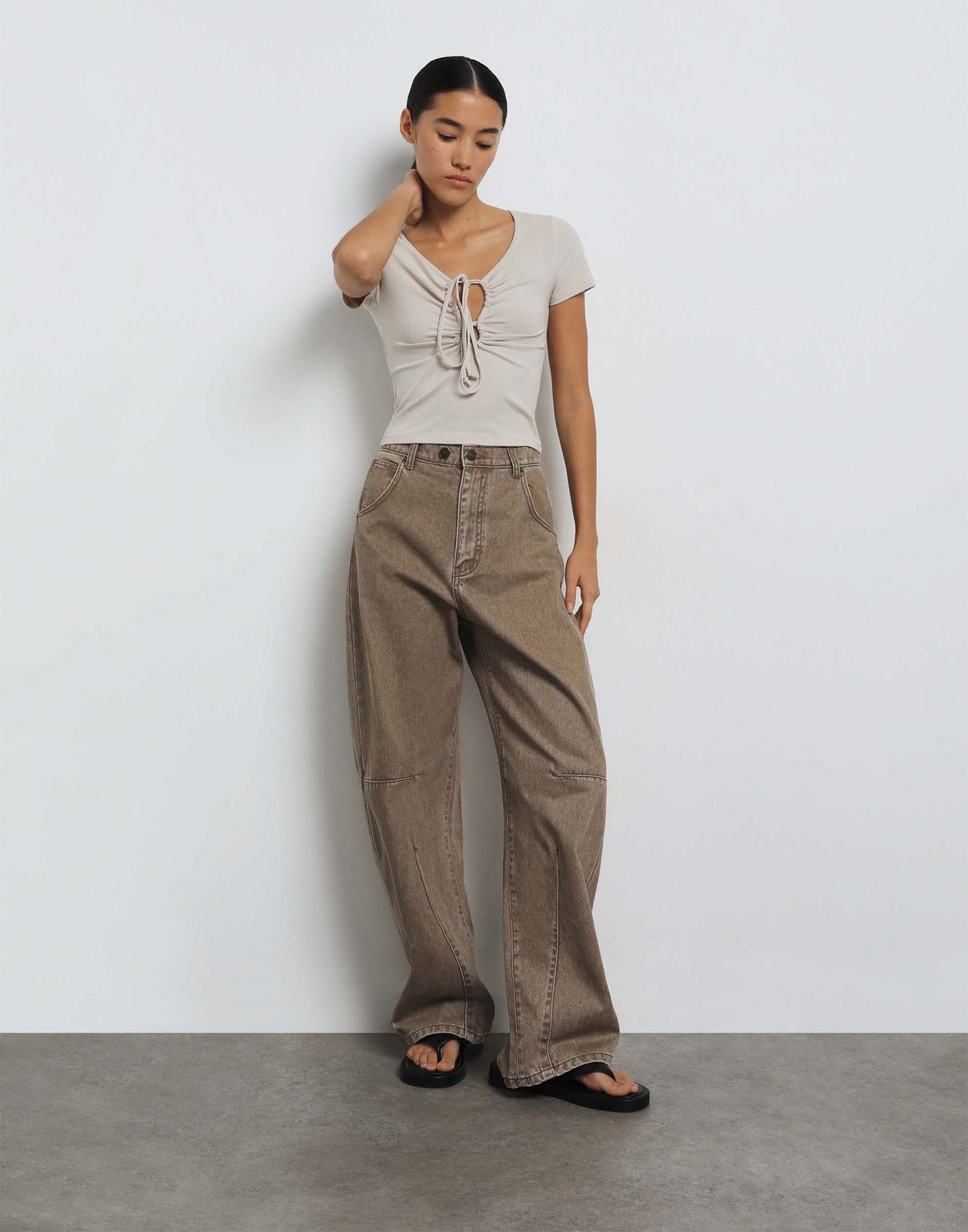 

Топ женский Gloria Jeans GKT022080 бежевый S/170, GKT022080