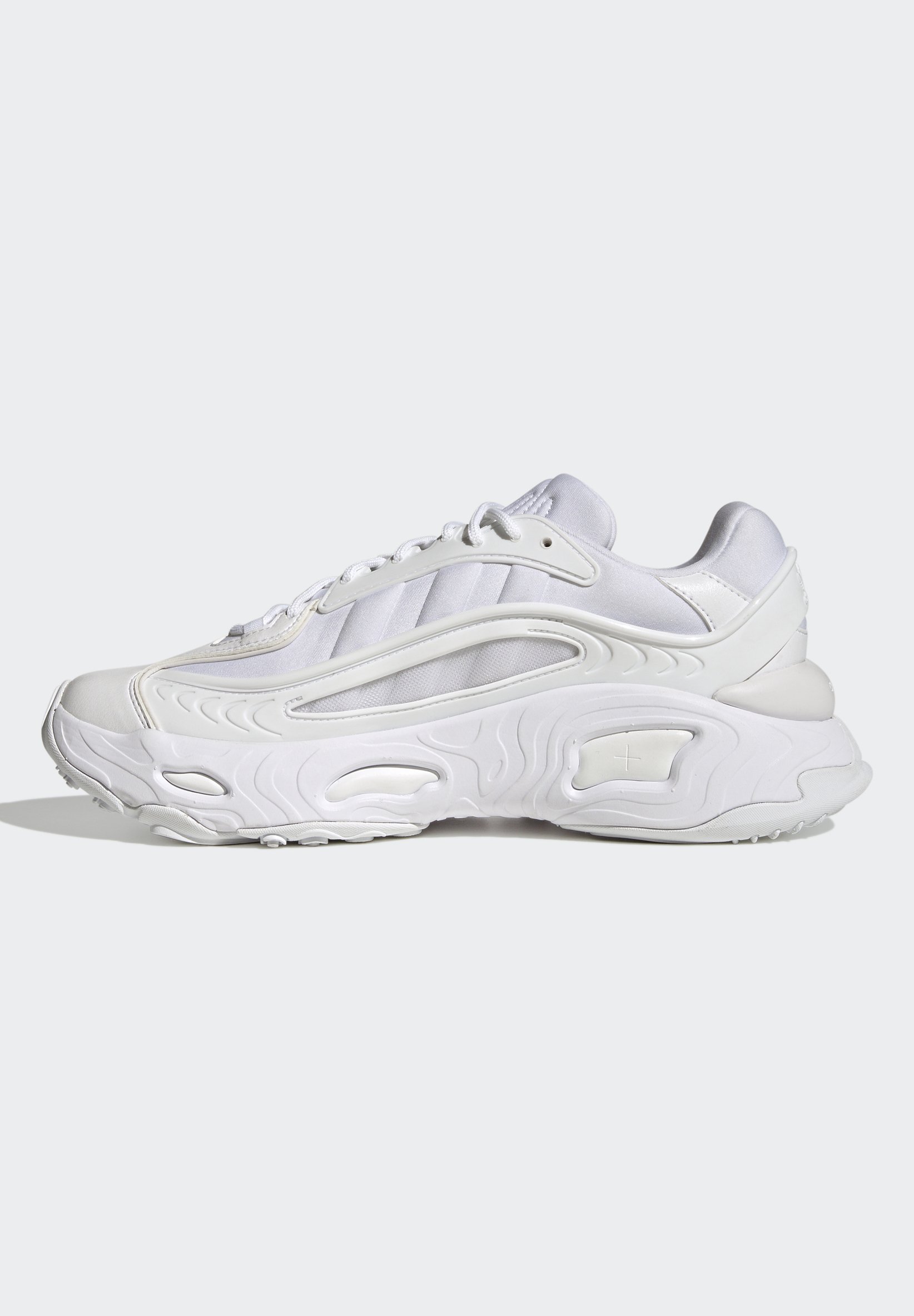 

Кроссовки мужские Adidas Originals Oznova Unisex белые 46 2/3 EU, Белый, Oznova Unisex
