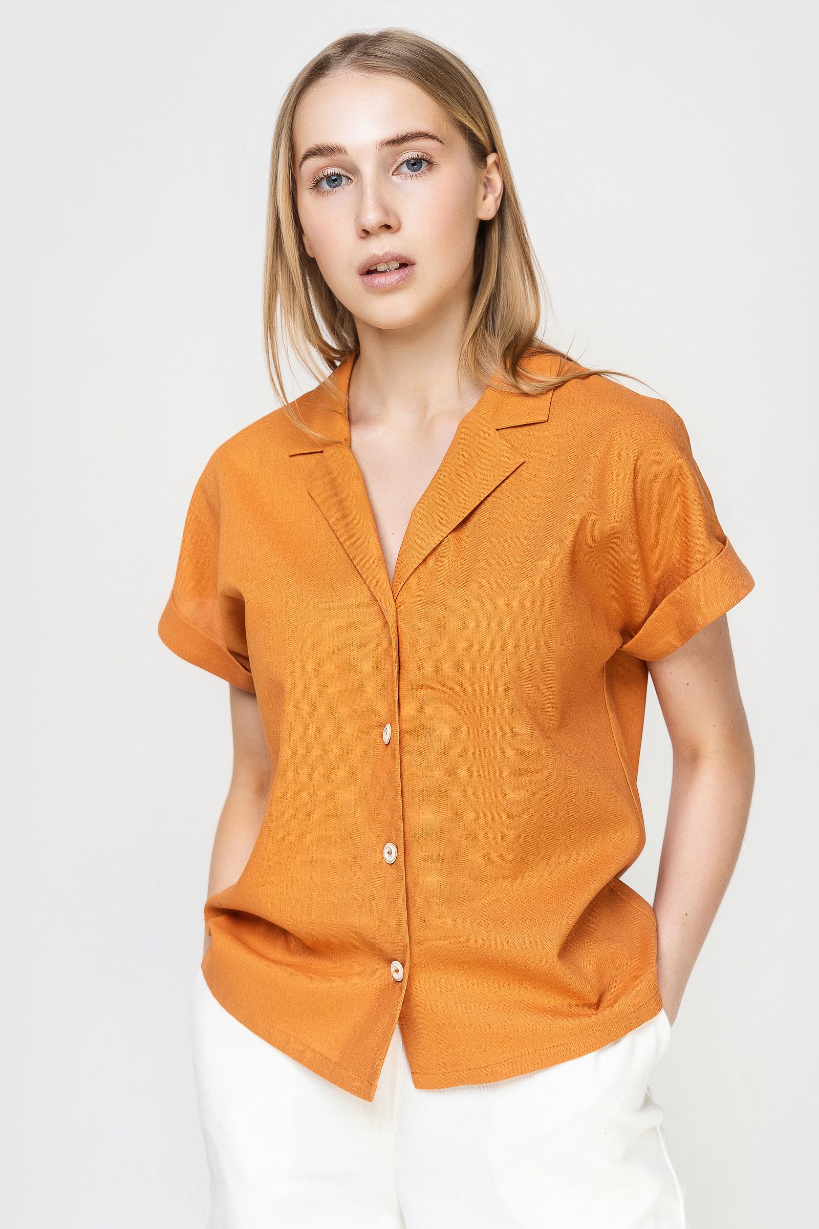 Рубашка женская AM One 6019/2 оранжевая 54 RU