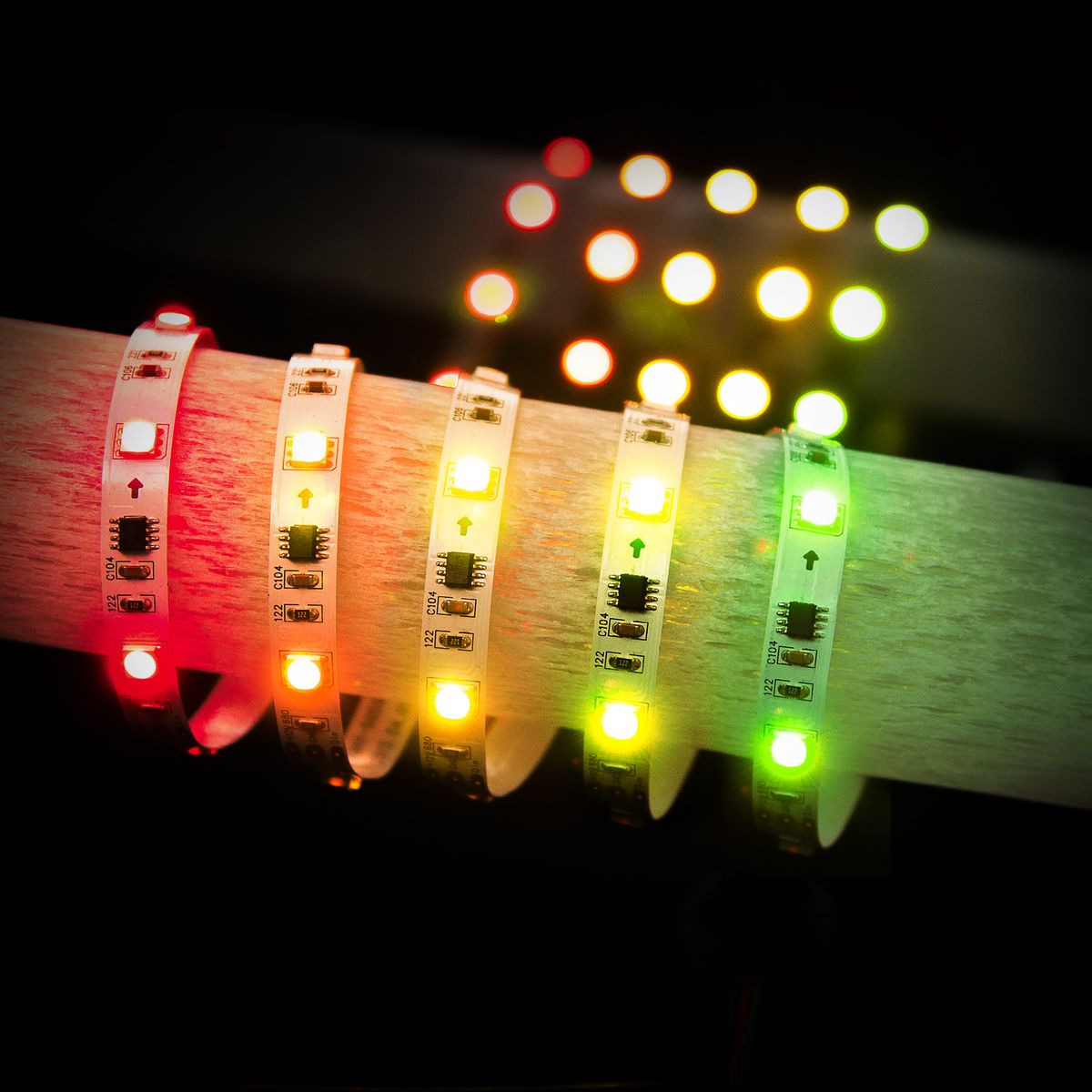 

Лента светодиодная Elektrostandard 5050 12V (5050 12V 30Led 7,2W RW IP20)