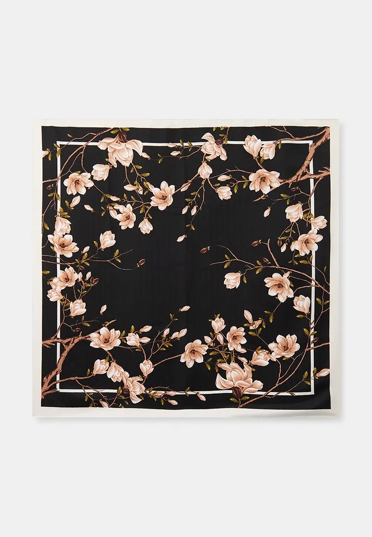 Платок женский Rosedena shawlcyrm90102 черный, 90x90 см