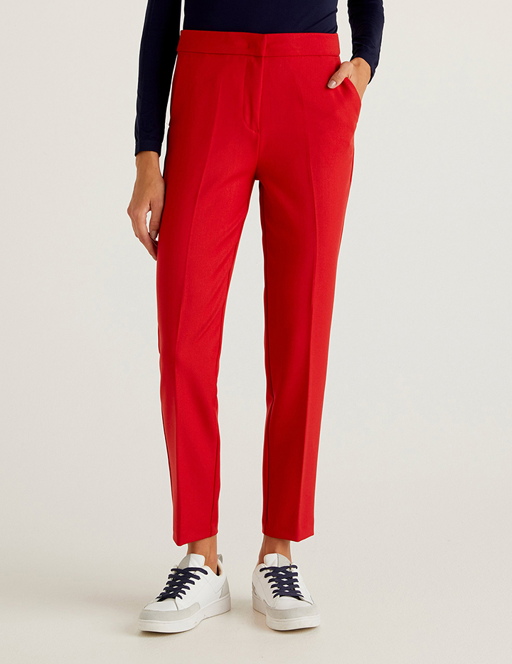 

Брюки женские United Colors of Benetton 21A_4HCUDF001 черные 48 RU, 21A_4HCUDF001