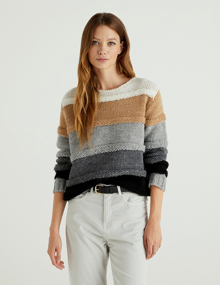 

Джемпер женский United Colors of Benetton 21A_118YE1P25 разноцветный L, 21A_118YE1P25