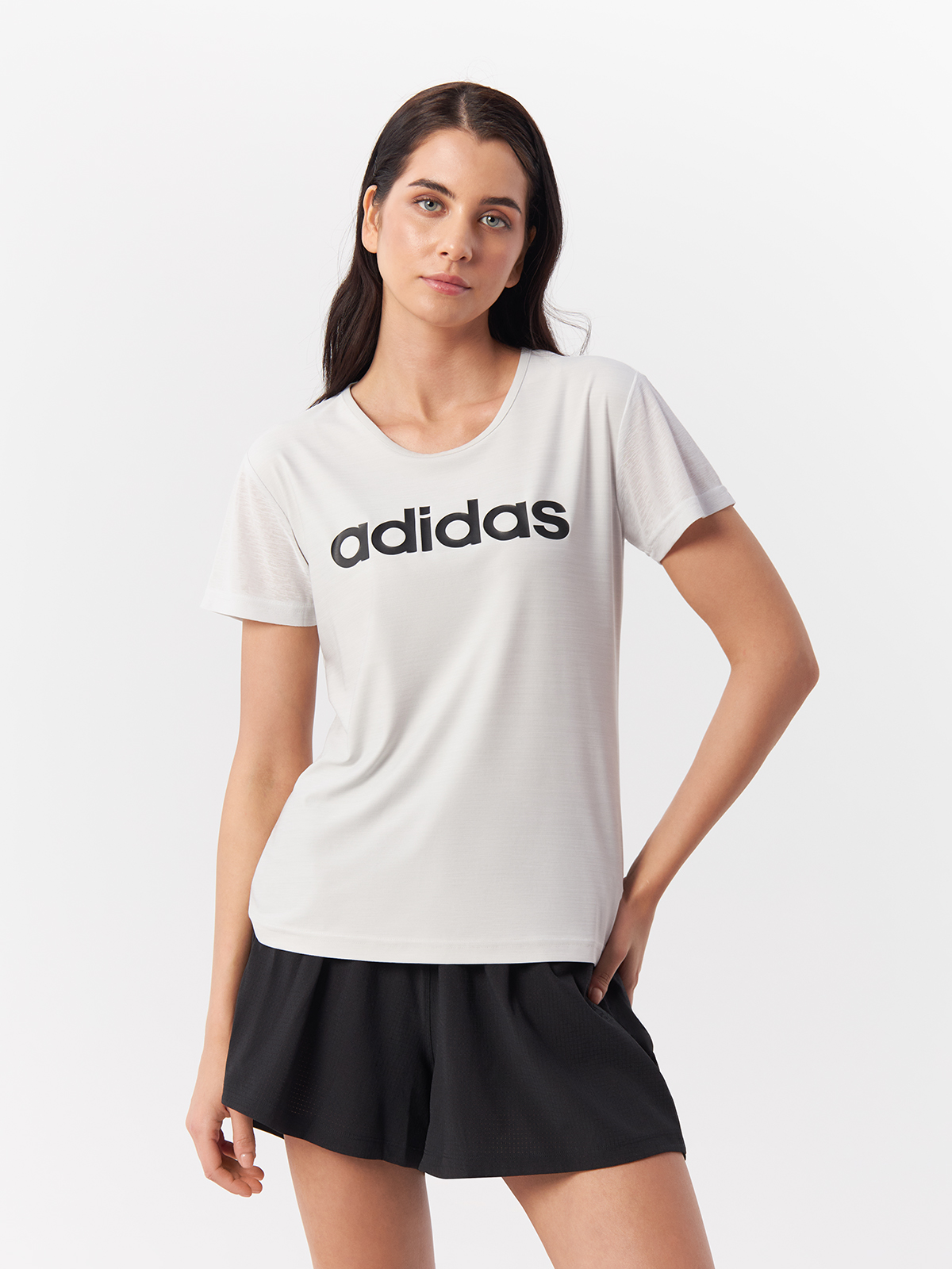 Футболка женская Adidas Essentials Slim Logo Tee GD0609 белая L