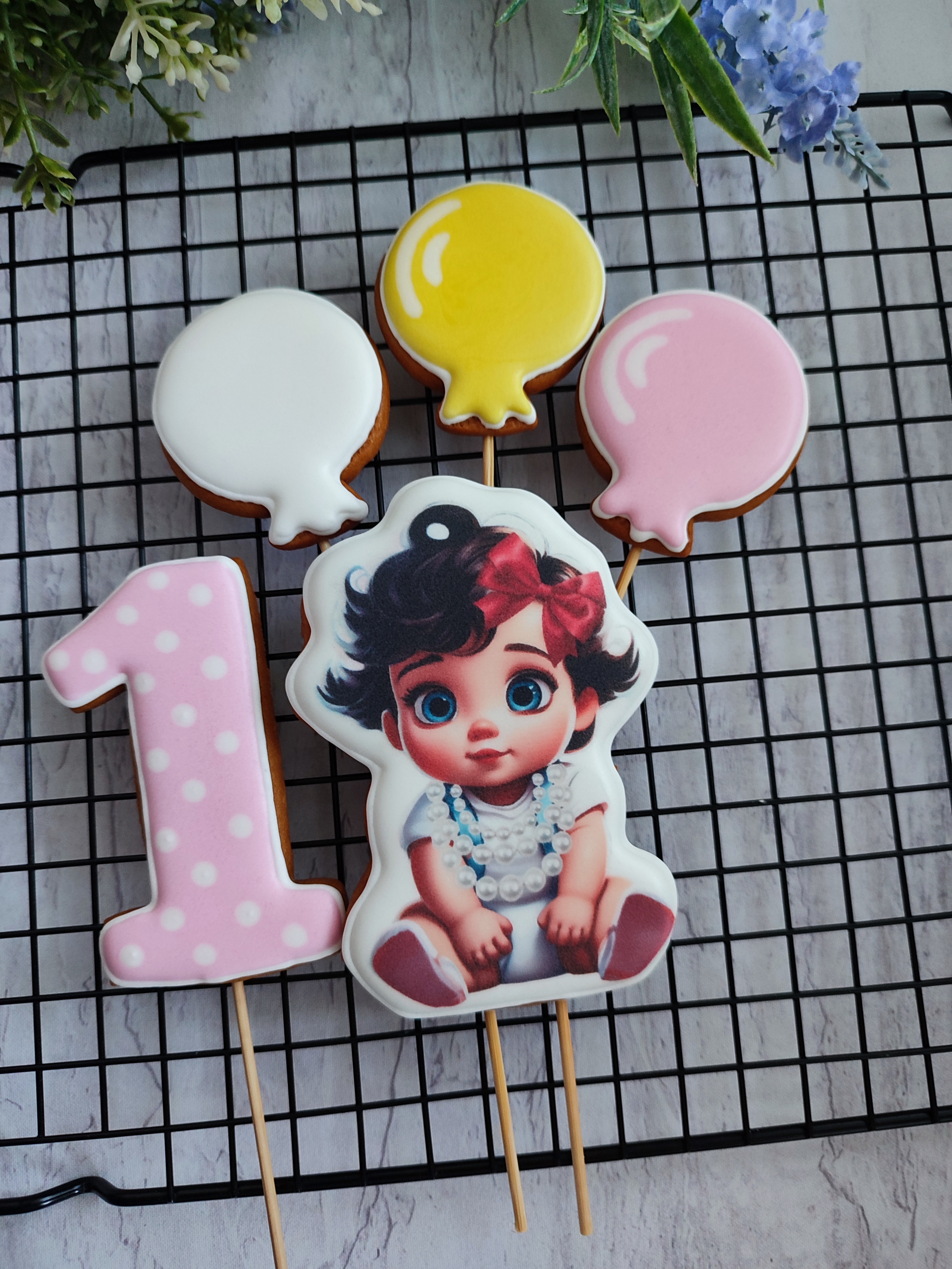 

Пряники Artcookies подарочные - малыш, девочка, 5 шт, 125 г, подарочные