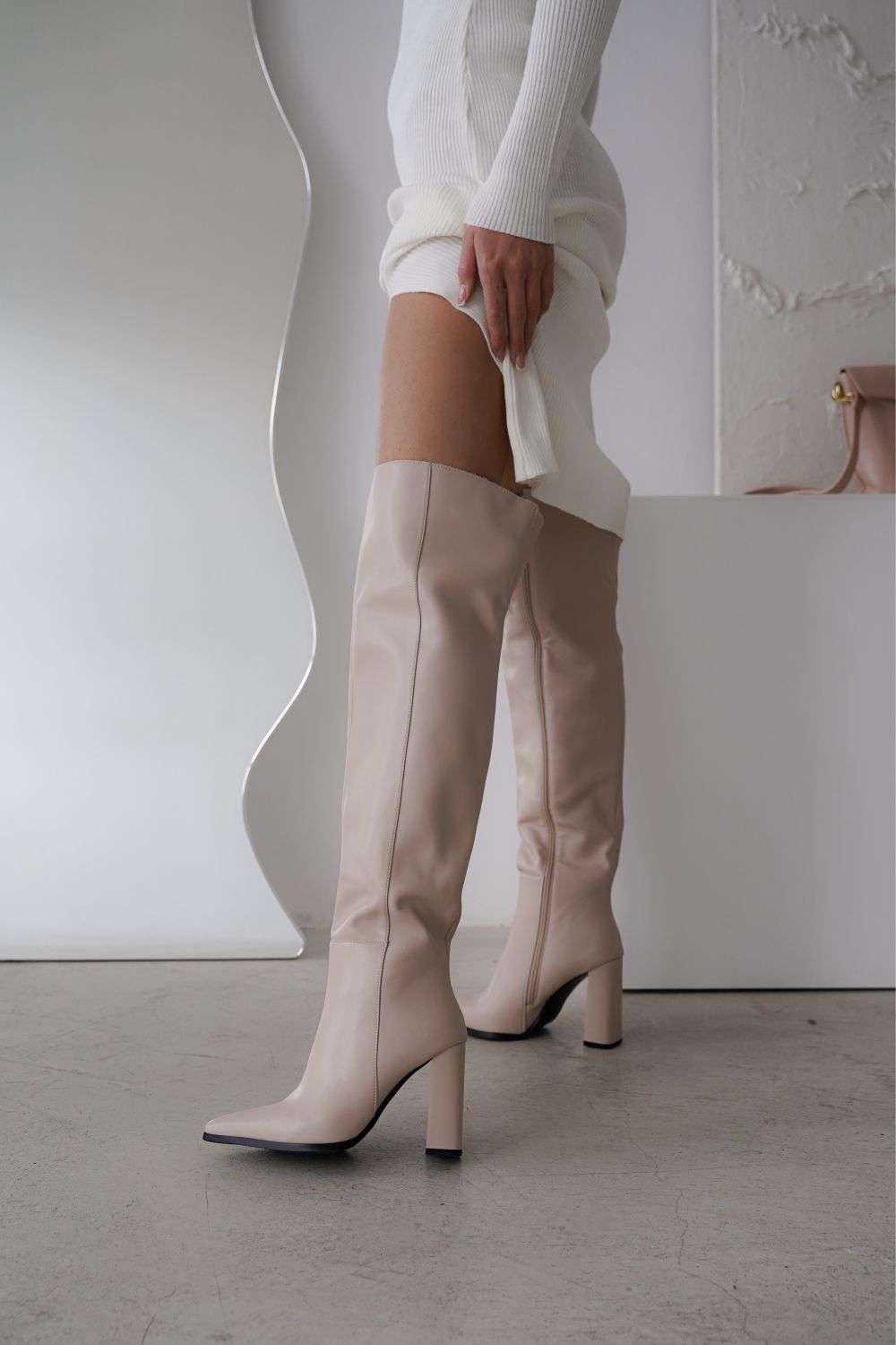 

Ботфорты женские Sbalo LMP588-1 бежевые 40 RU, Бежевый, LMP588-1