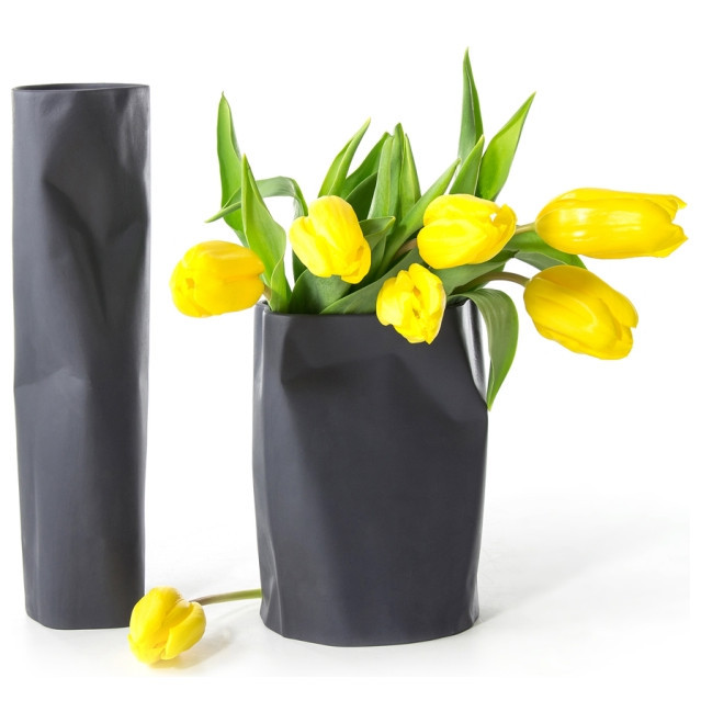

Ваза для цветов 19,5 см серая Cmielow Design Studio "BENT" 163391