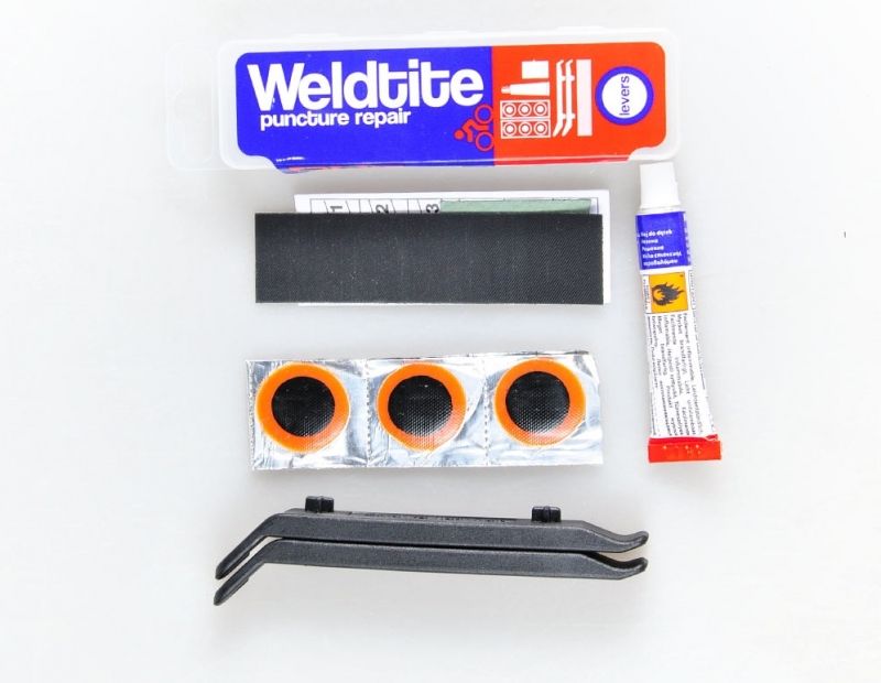 

Велоаптечка WELDTITE 6 заплаток, терка, клей, монтажки