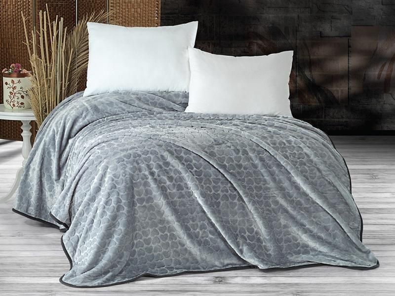 Плед из полиэстера KARVEN SUPER SOFT P945 EVLEN СЕРДЦЕ cepый 180х240