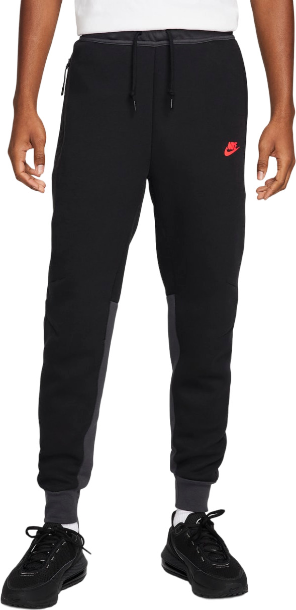 

Спортивные брюки мужские Nike M NK TCH FLC JGGR черные S, Черный, M NK TCH FLC JGGR