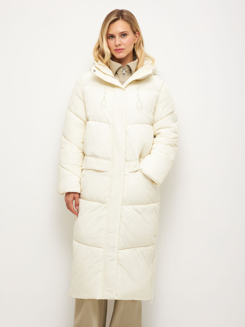 

Пальто женское Sela 2811011214 белое XS, 2811011214