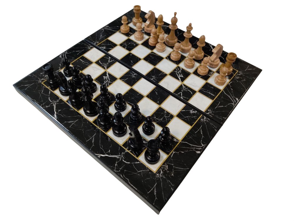 фото Шахматы с нардами lavochkashop под мрамор с фигурами из бука st01mragd