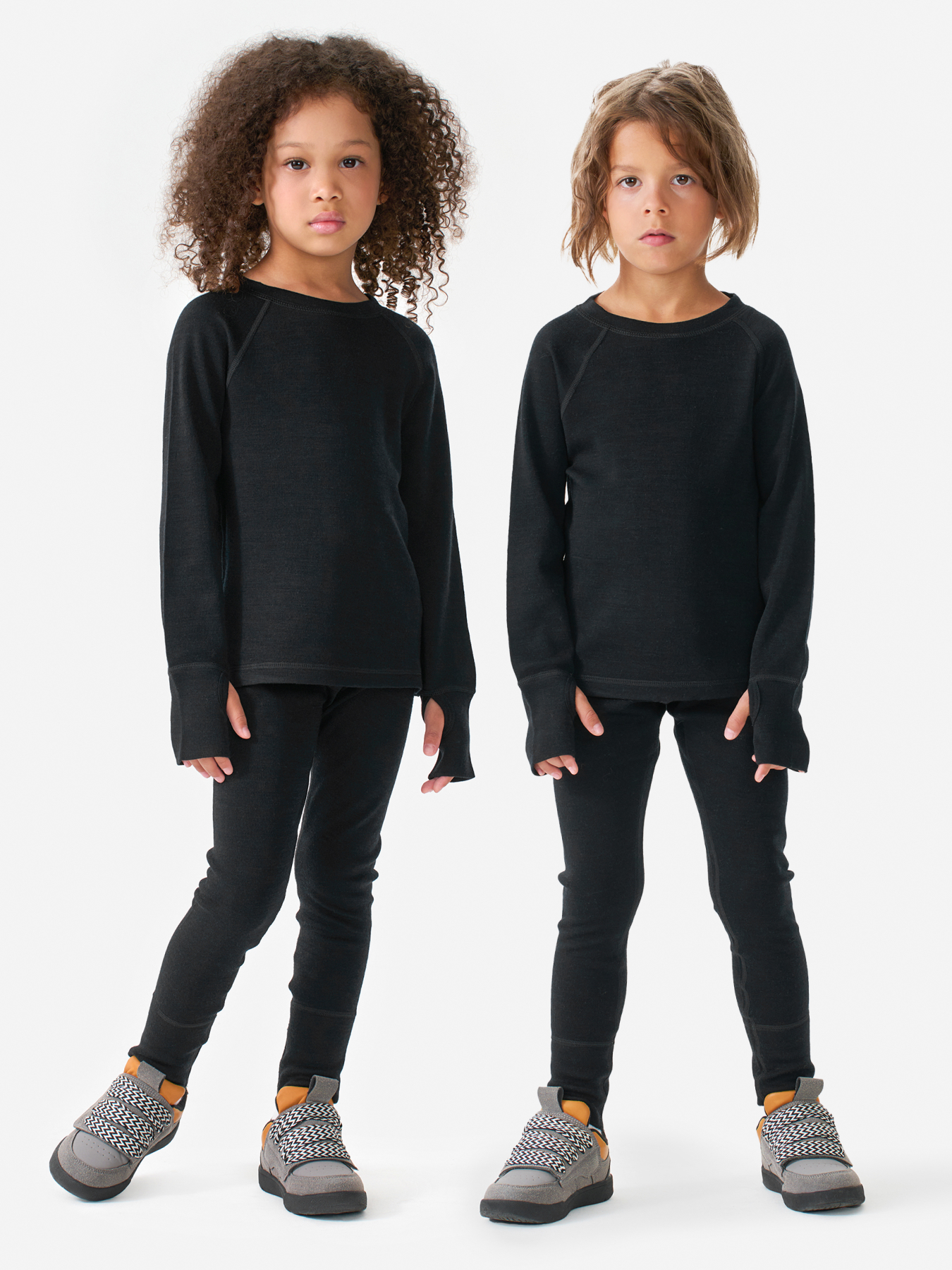 

Термобелье детское комплект Happy Baby 89126, black, 110, Черный, 89126