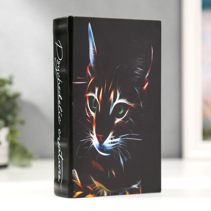 

Сейф-книга дерево кожзам "Кошка в лучах лазера" 21х13х5 см