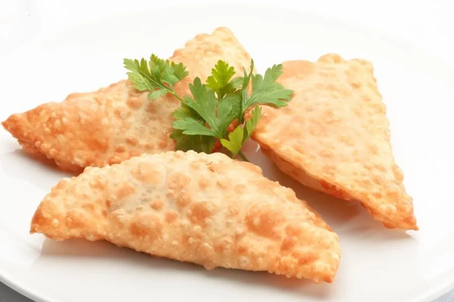 

Чебуреки жареные с мясом 4 кг