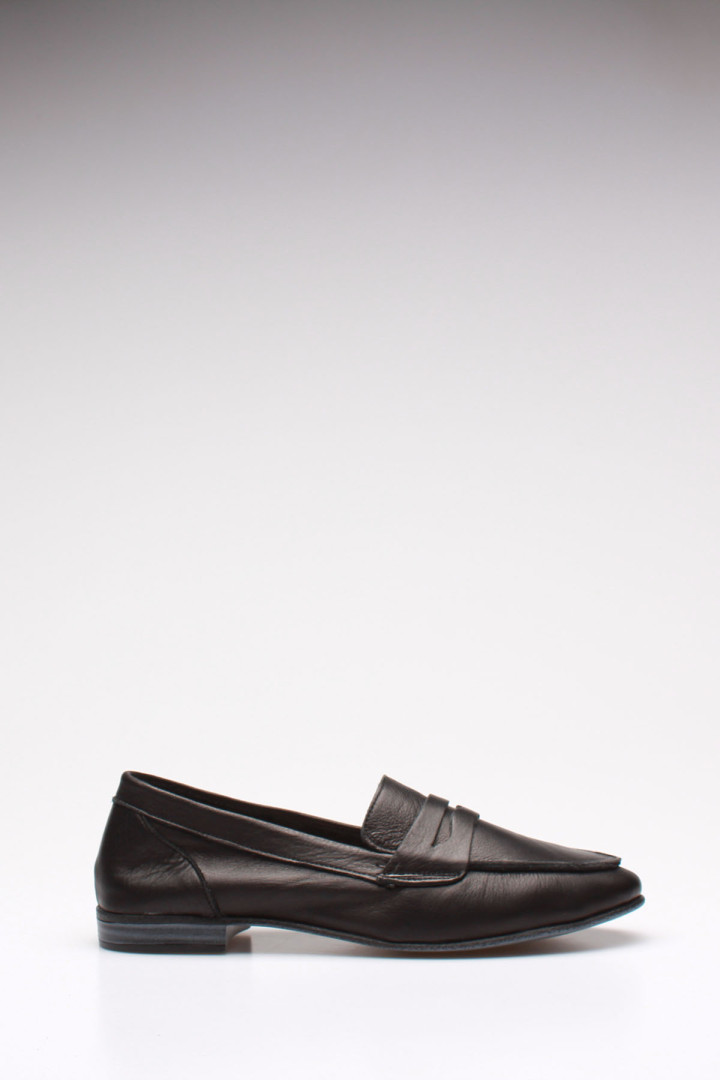 

Лоферы женские ROVIGO 1146.0002008.05.547 черные 38 EU (доставка из-за рубежа), 1146.0002008.05.547