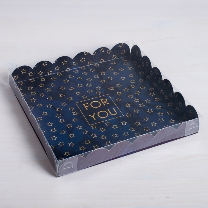 

Коробка для кондитерских изделий с PVC-крышкой For you, 21 × 21 × 3 см, Коллекция упаковки "Звезды"