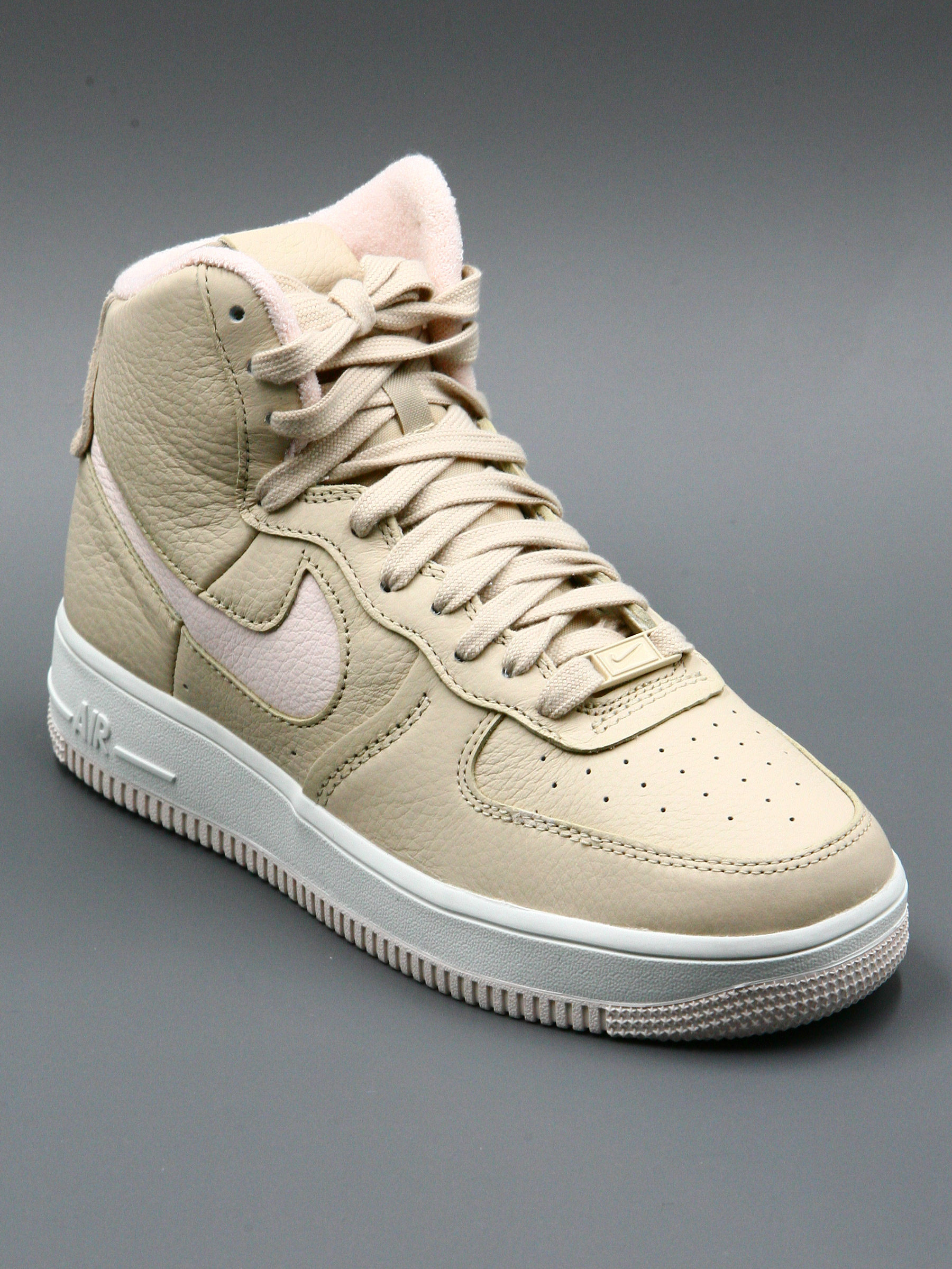 Кеды женские Nike Air Force 1 Sculpt бежевые 10 US