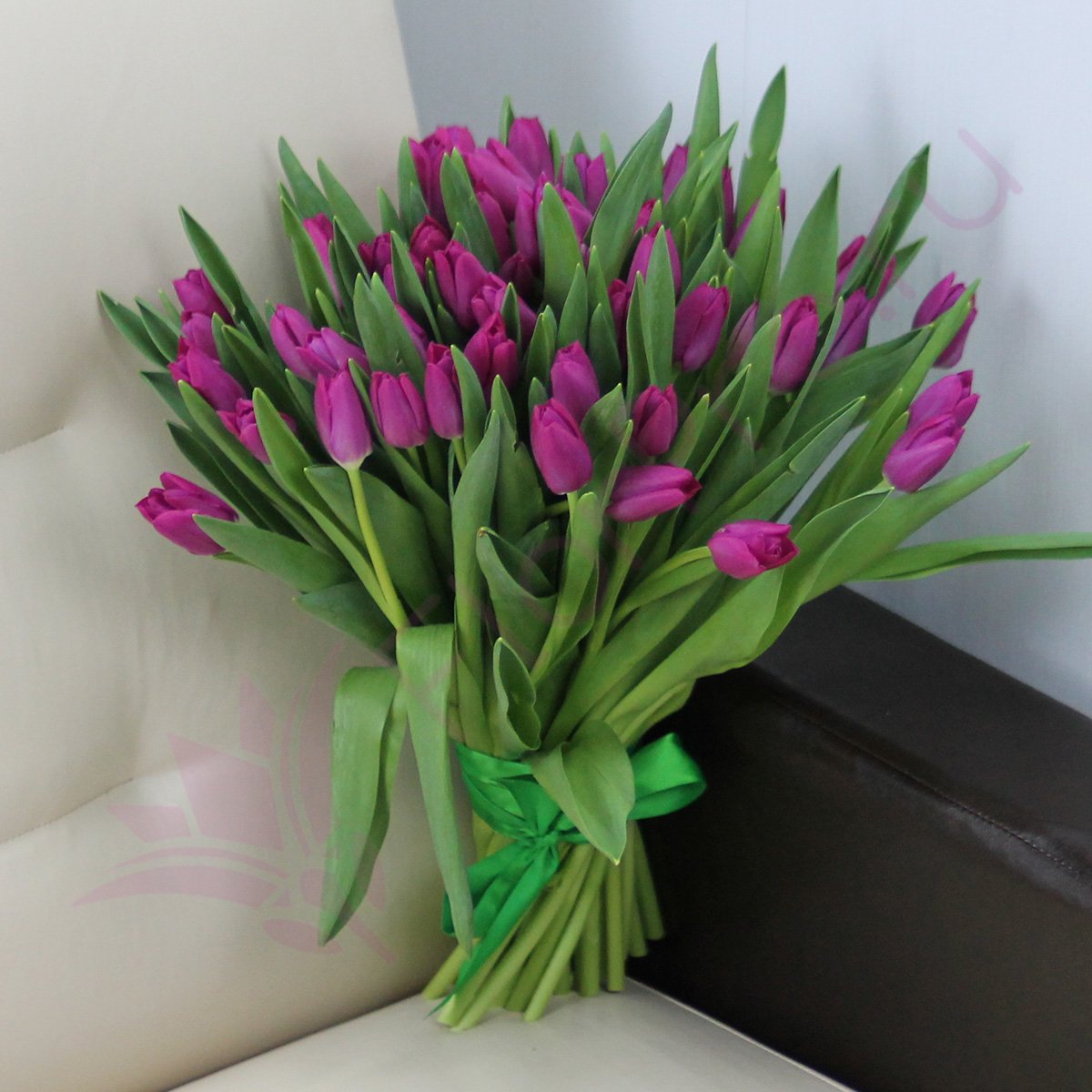

Букет FlorPro 51 фиолетовый тюльпан