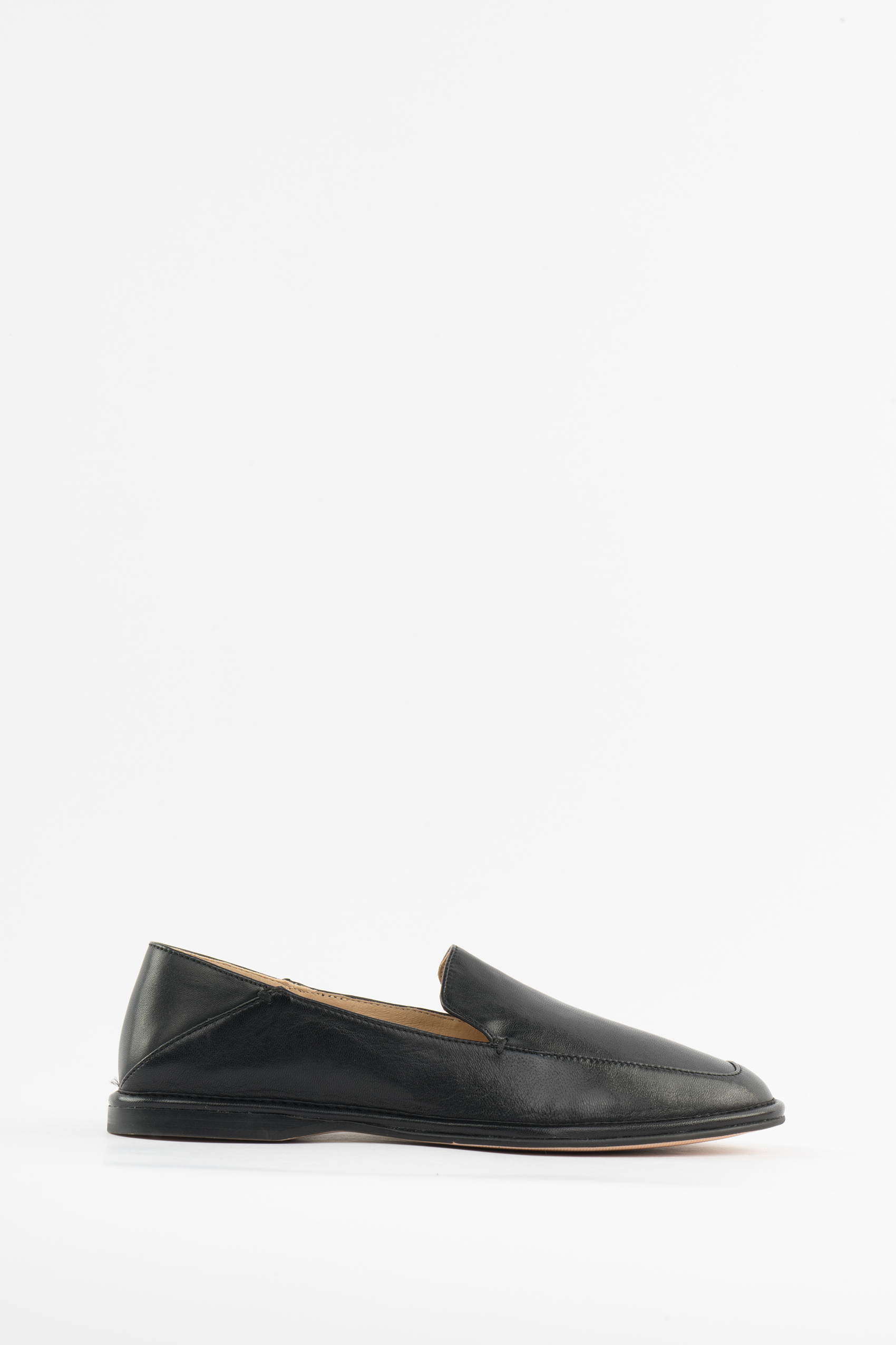 

Лоферы женские CORSOCOMO CC9029-WL черные 36 RU, CC9029-WL
