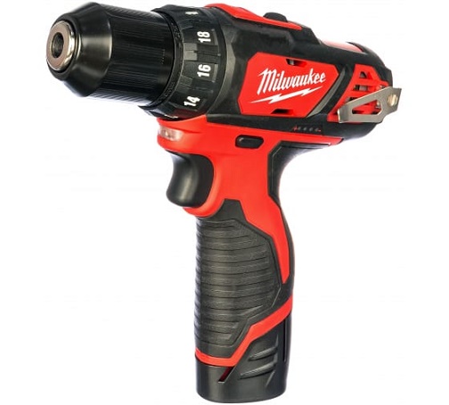 Шуруповерт аккумуляторный Milwaukee M12 BDD-201C