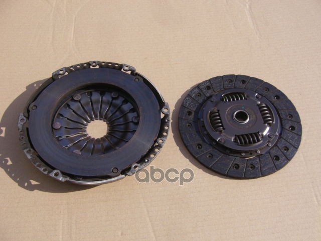 

VAG 04E141031C Диск сцепления AUDI A2 02-05, A3 03-, A3 Sportback 04-, SEAT ALTEA 04-, ALT