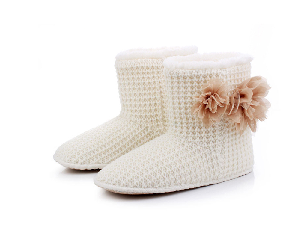 

Тапочки Pettimelo L-102 белые 38.5 RU, Белый, L-102