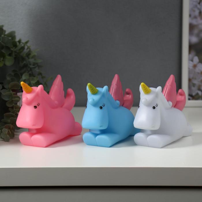 

RISALUX Ночник "Единорожка" LED от батареек 3хLR44 МИКС 6,5х14,8х10,5 см