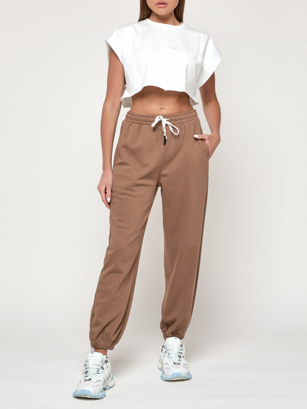 Спортивные брюки женские NoBrand AD053 коричневые 44 RU