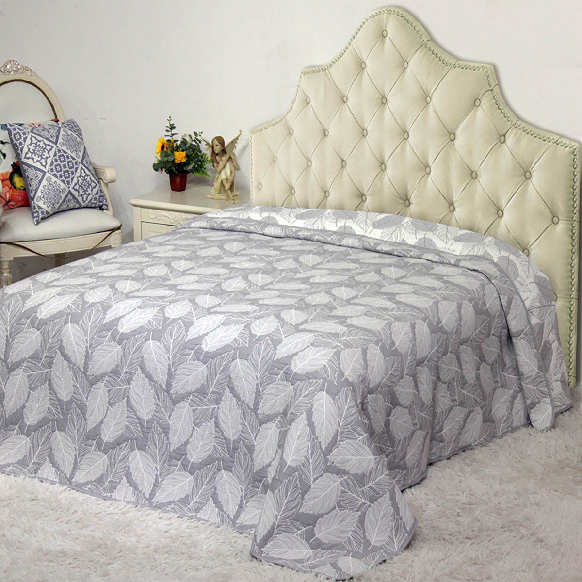 Покрывало THEODORA, 240*260  серебристый, листики, жаккард