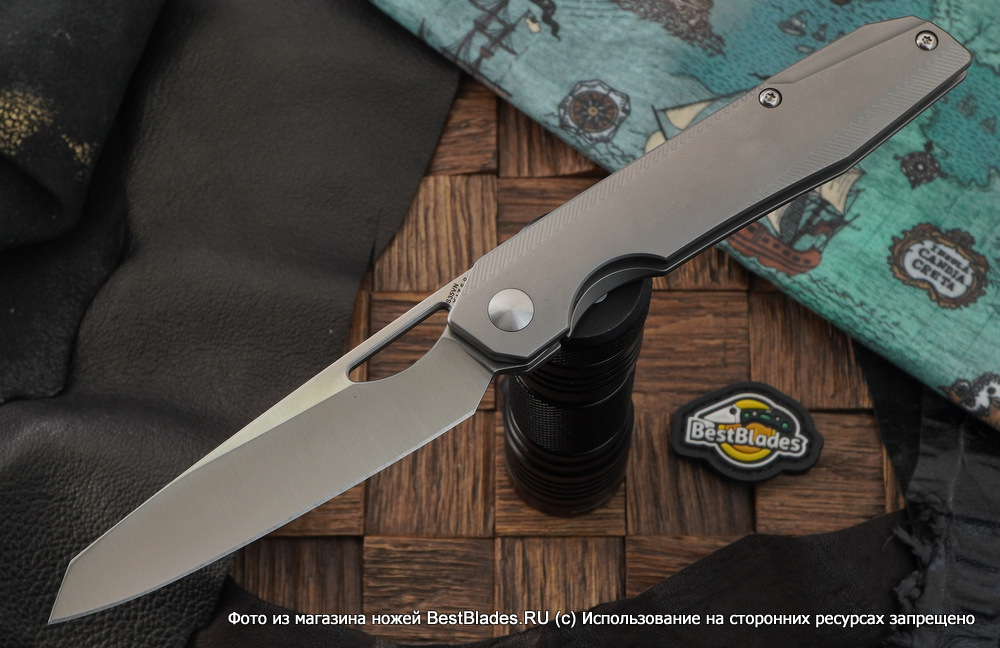 

Складной нож Kizer Knives Genie (Ge) сталь S35VN, титан, Серый, Genie