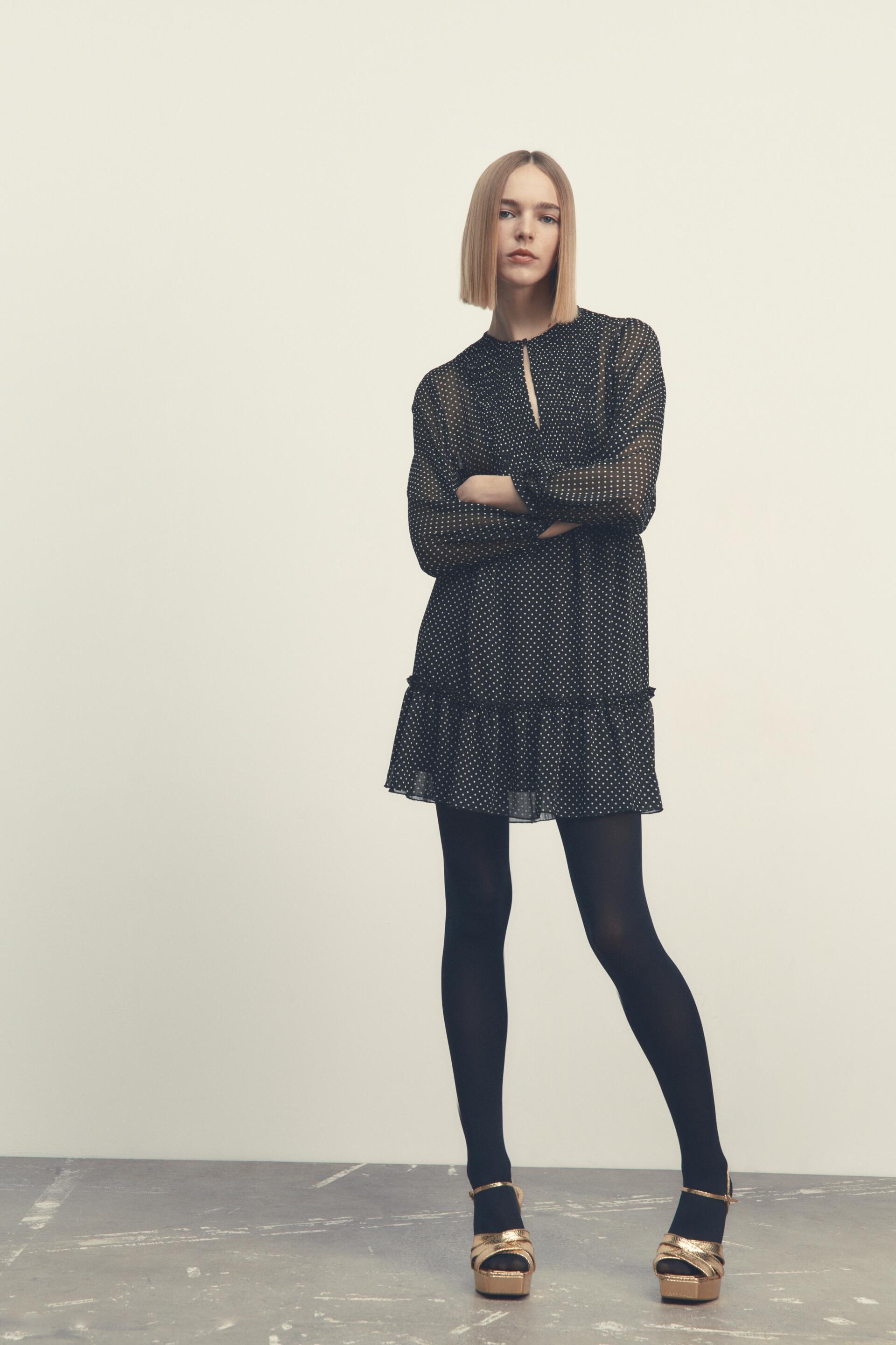 

Платье женское ZARA 03564052 белое XS (доставка из-за рубежа), 03564052