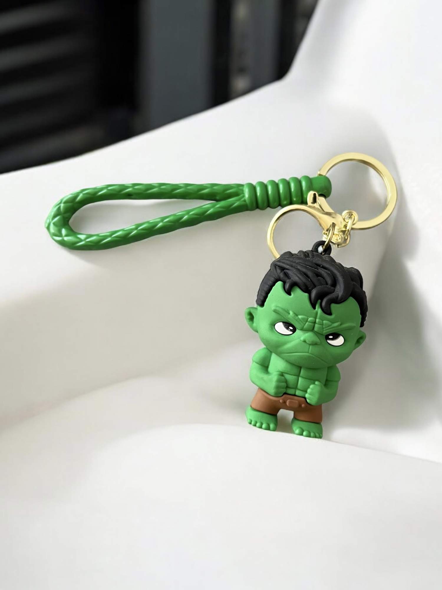 

Брелок унисекс NoBrand Халк зеленый/черный, Халк