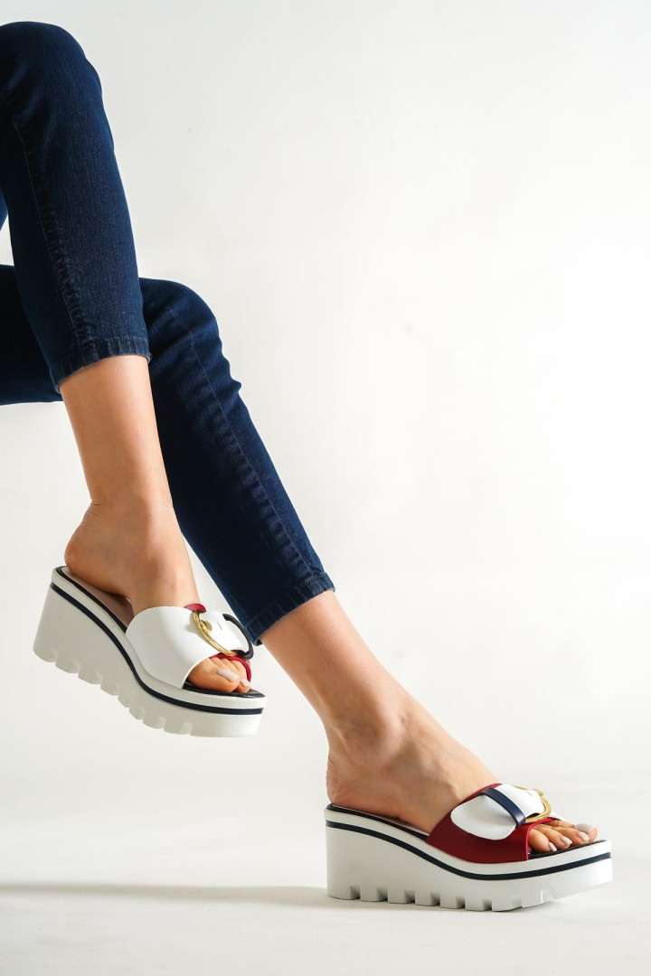 

Сабо женские markasende en-01 белые 37 EU (доставка из-за рубежа), en-01