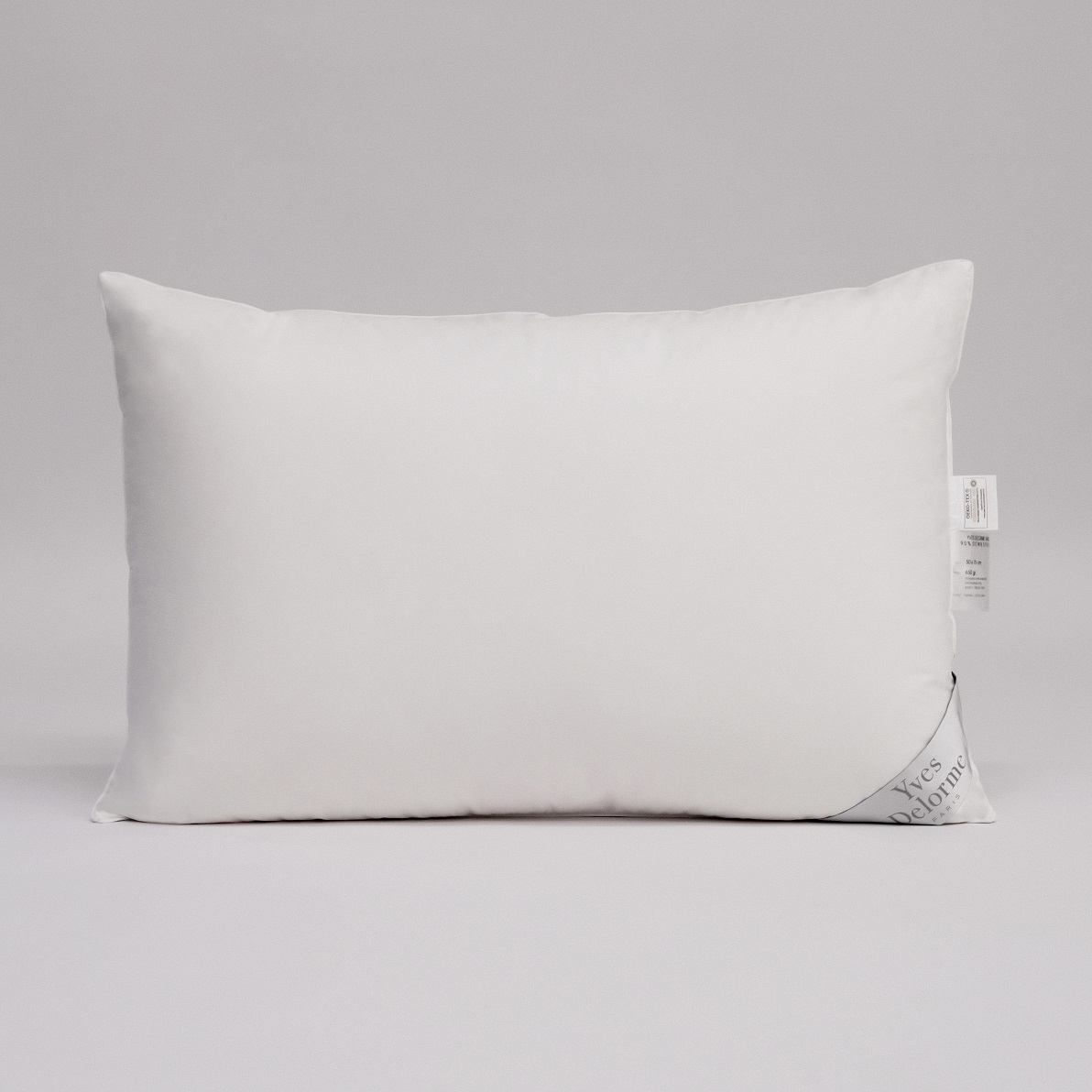 Подушка Yves Delorme Basics Medium White 50x75 см